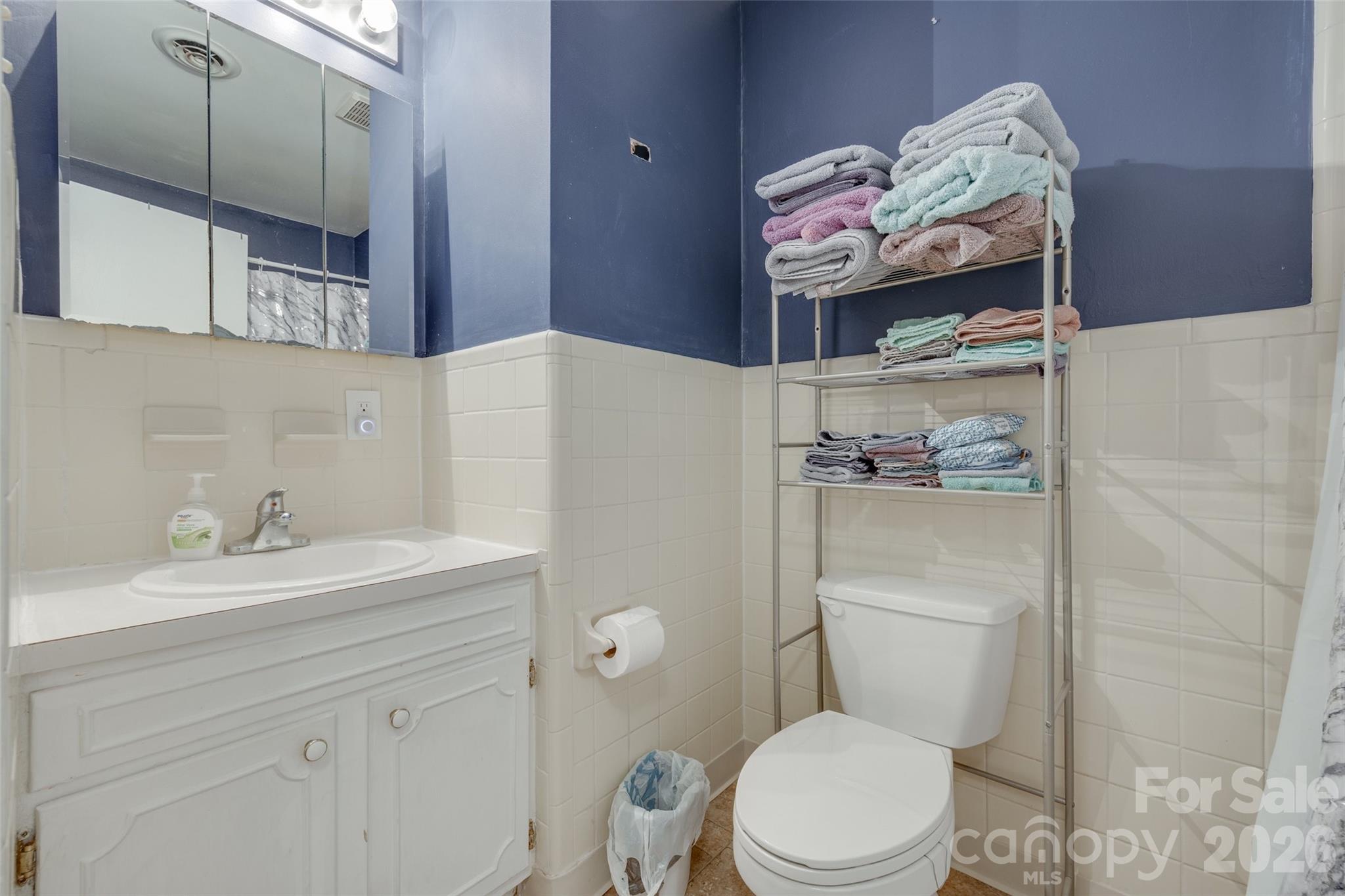 Single Family Residence at 679 Fairforest Road, Chester, photo 13 of 30