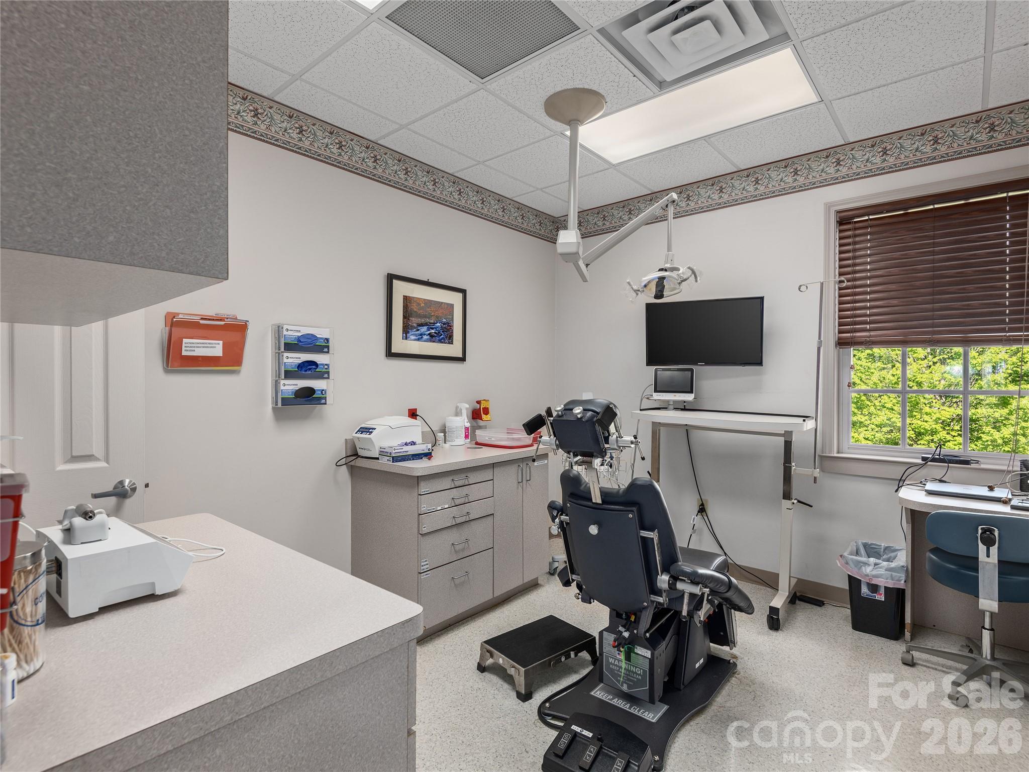Medical at 4 Medical Park Drive, Asheville, photo 16 of 24