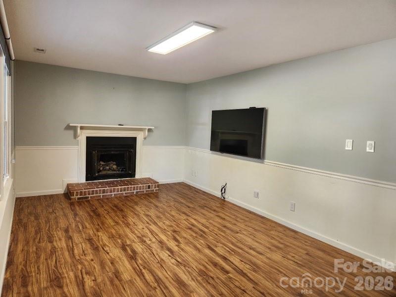 Single Family Residence at 328 Swamp Fox Drive, Fort Mill, photo 6 of 24