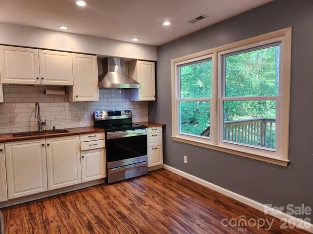 Single Family Residence at 328 Swamp Fox Drive, Fort Mill, photo 13 of 24