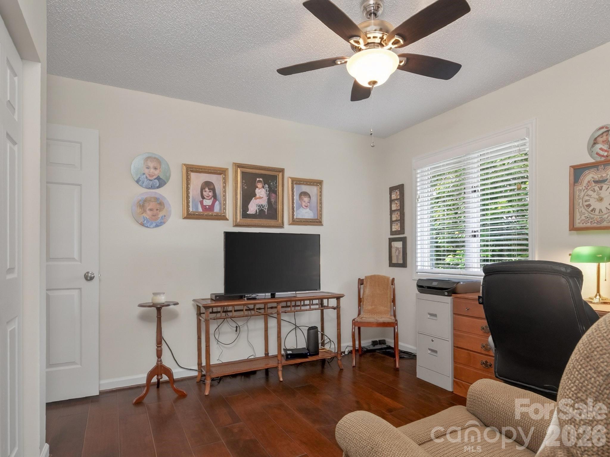 Townhouse at 136 Deerlake Drive, Asheville, photo 5 of 47