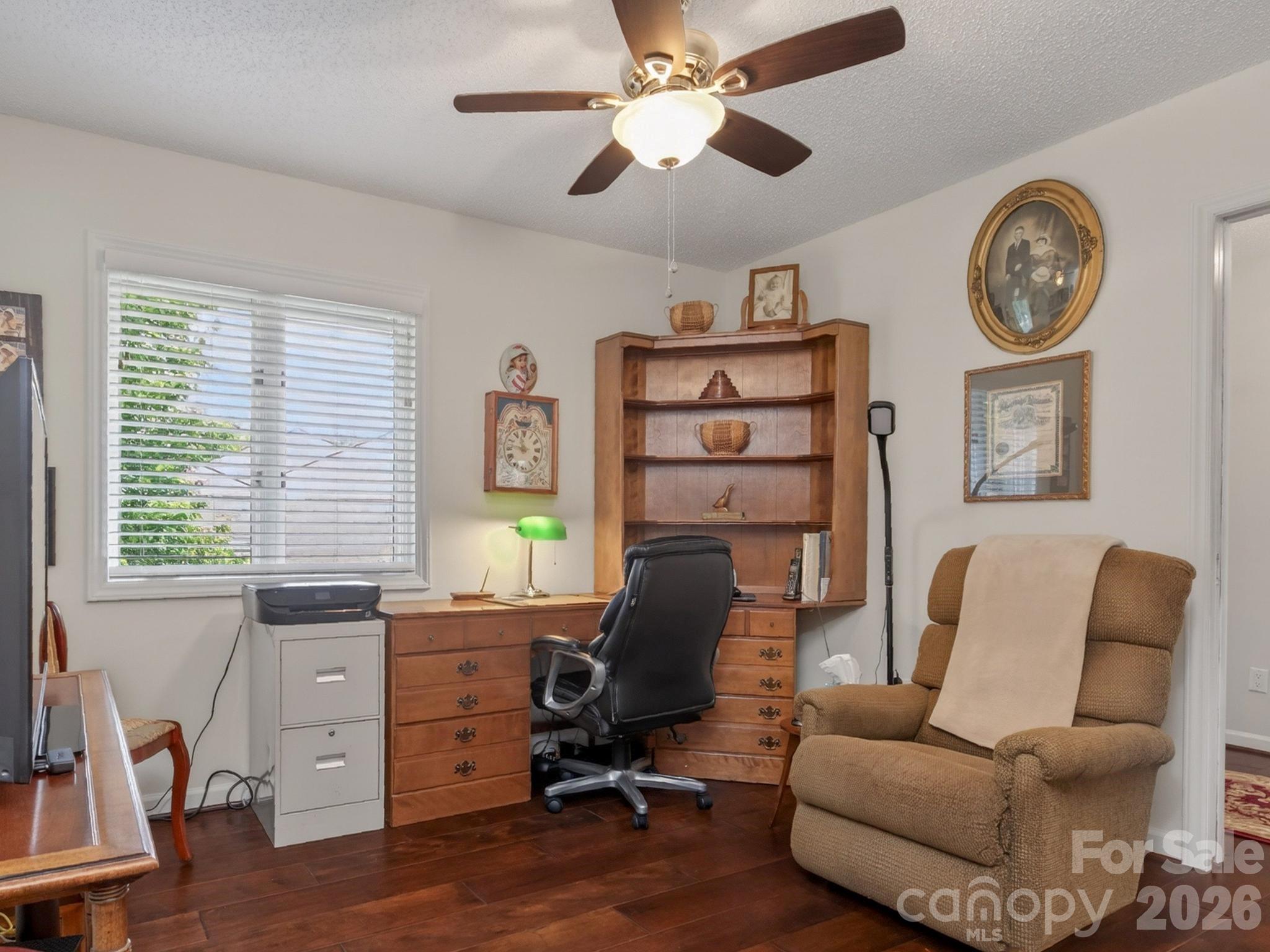 Townhouse at 136 Deerlake Drive, Asheville, photo 6 of 47