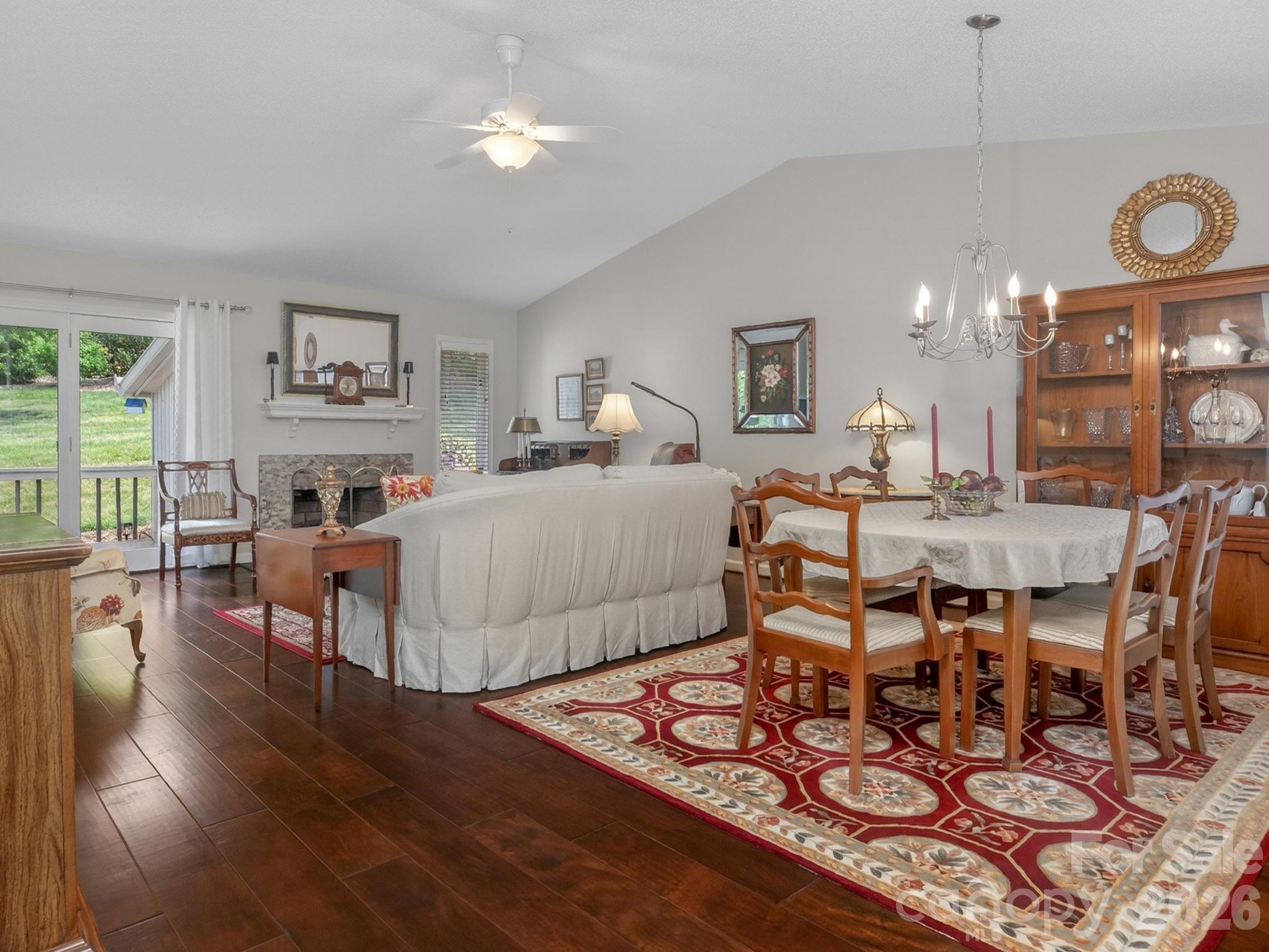 Townhouse at 136 Deerlake Drive, Asheville, photo 11 of 47