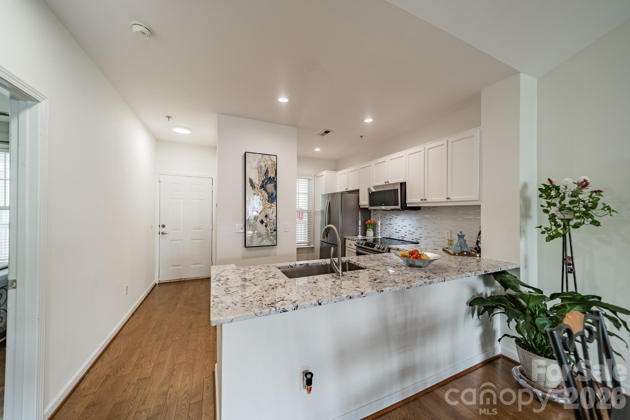 Condominium at 18736 Nautical Drive, Cornelius, photo 10 of 47