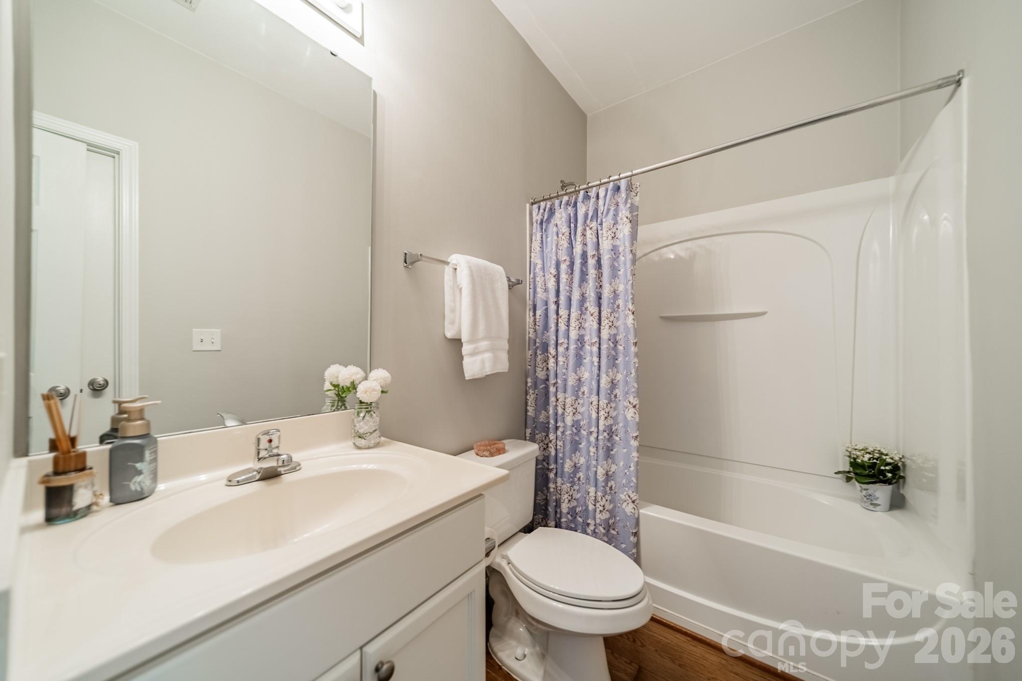 2nd bath - adjoins BR #2, and also serves as the powder room. - 18736 Nautical Drive, Cornelius