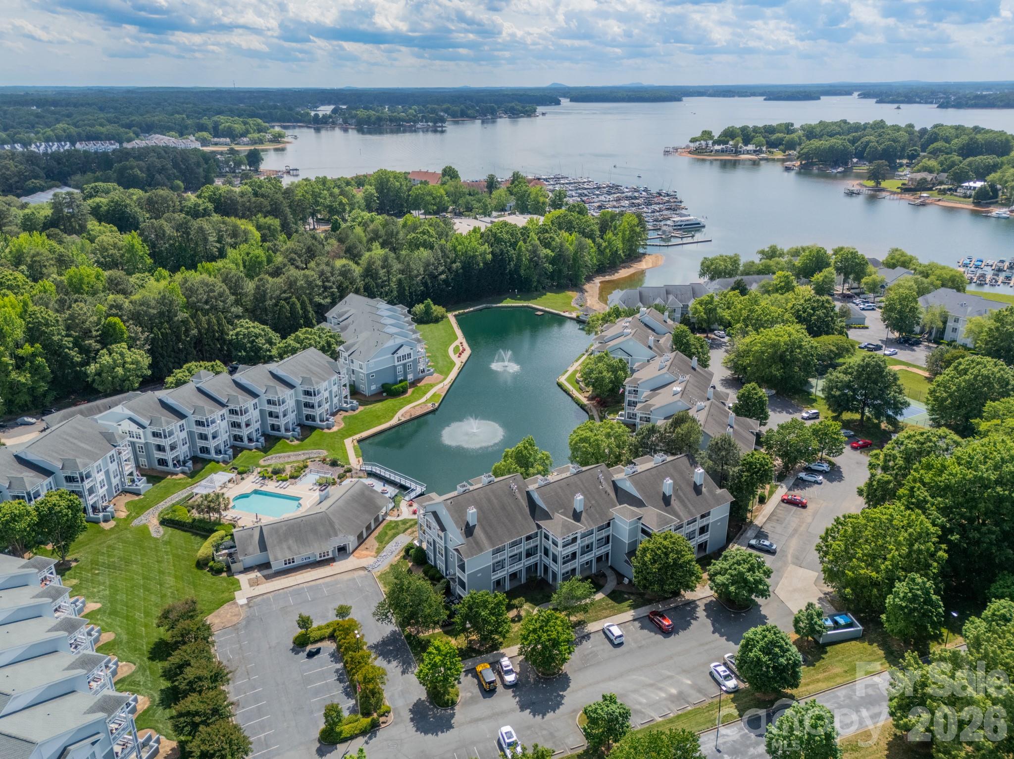 Condominium at 18736 Nautical Drive, Cornelius, photo 28 of 47
