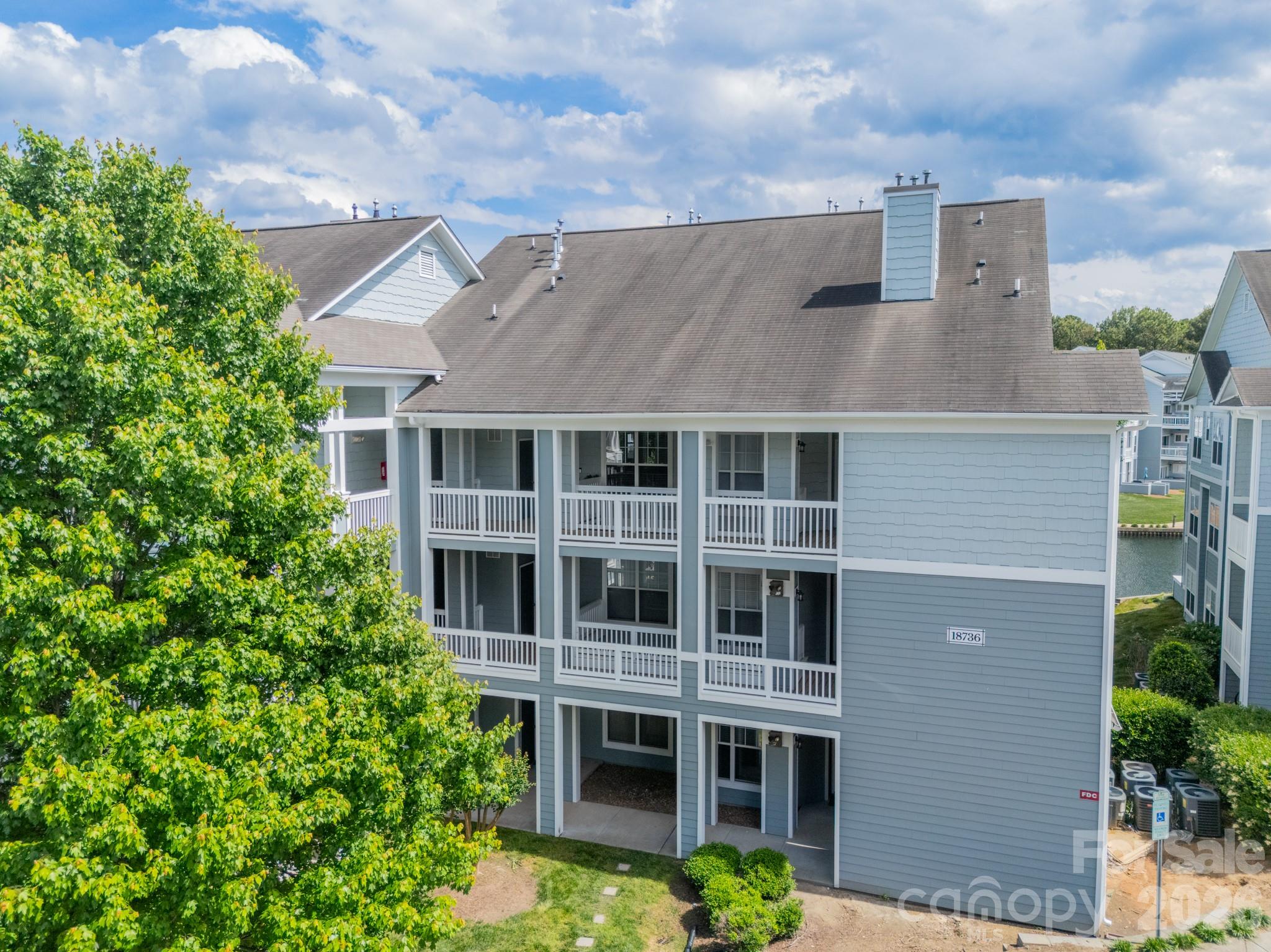 Condominium at 18736 Nautical Drive, Cornelius, photo 31 of 47