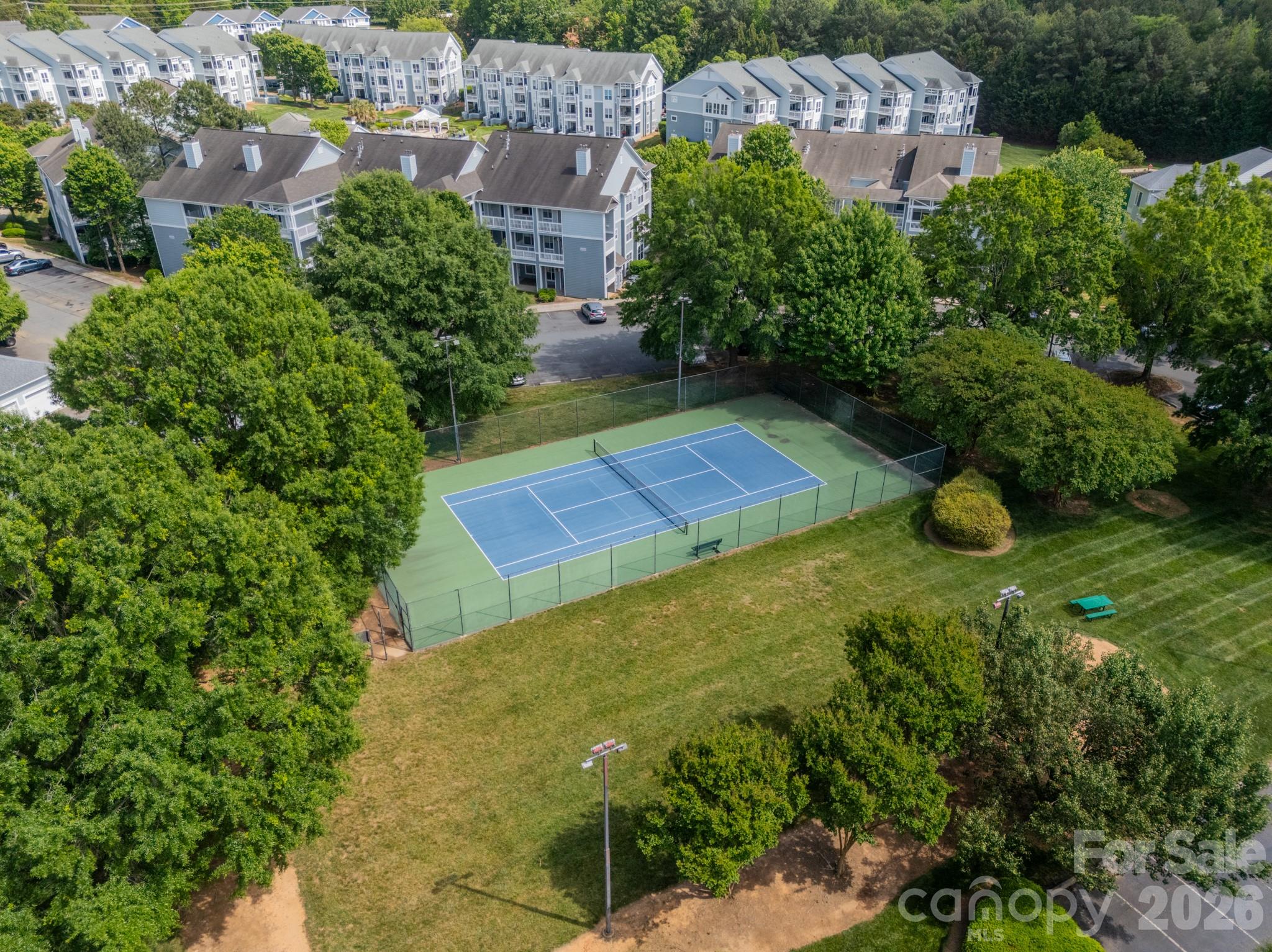 Tennis and pickleball - 18736 Nautical Drive, Cornelius