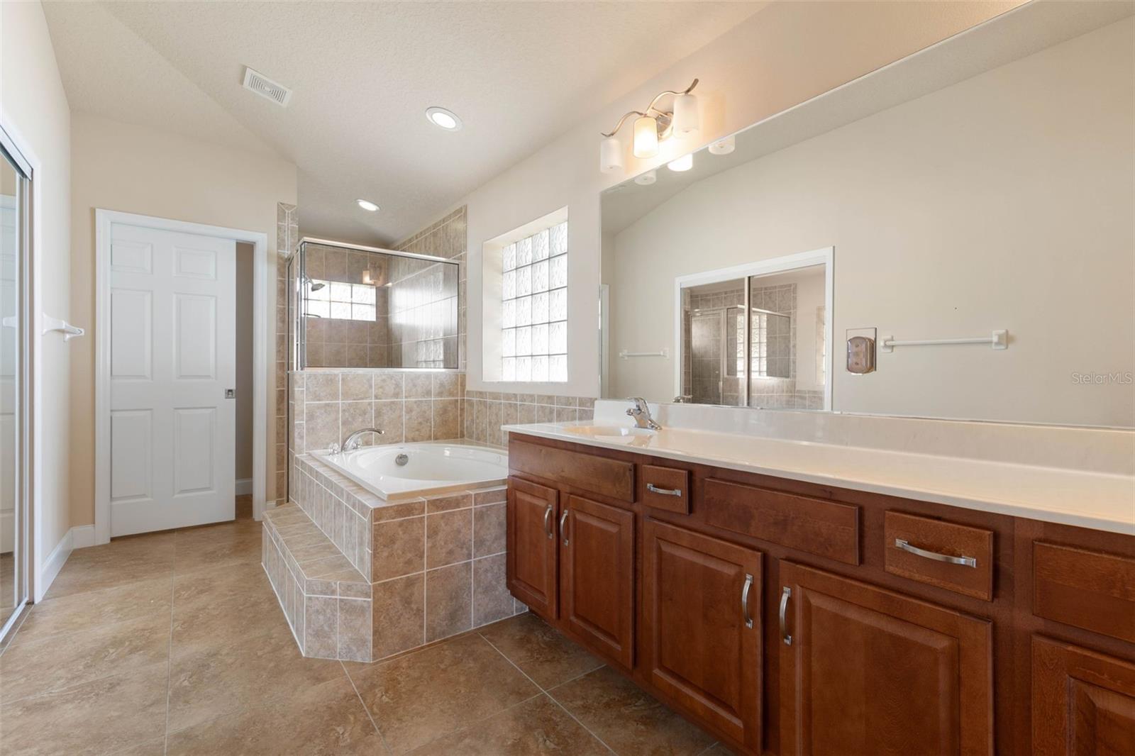 Townhouse at 7 FLINT HILL LN, PALM COAST, photo 24 of 62