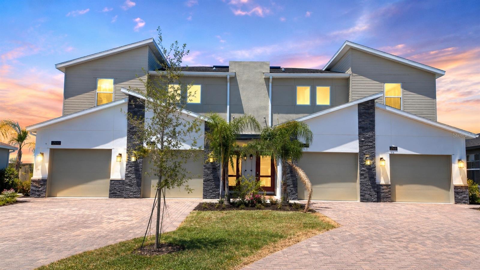 1149 DROP LN #704