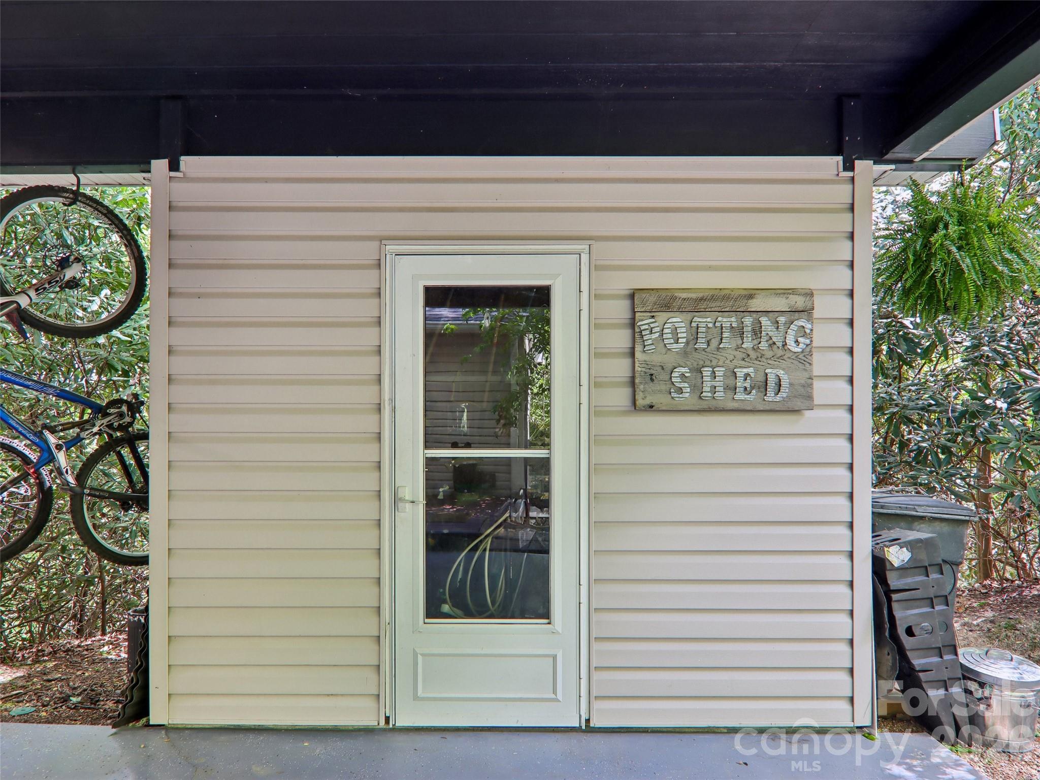 Potting shed or work shed - 554 Pisgah Forest Drive, Pisgah Forest