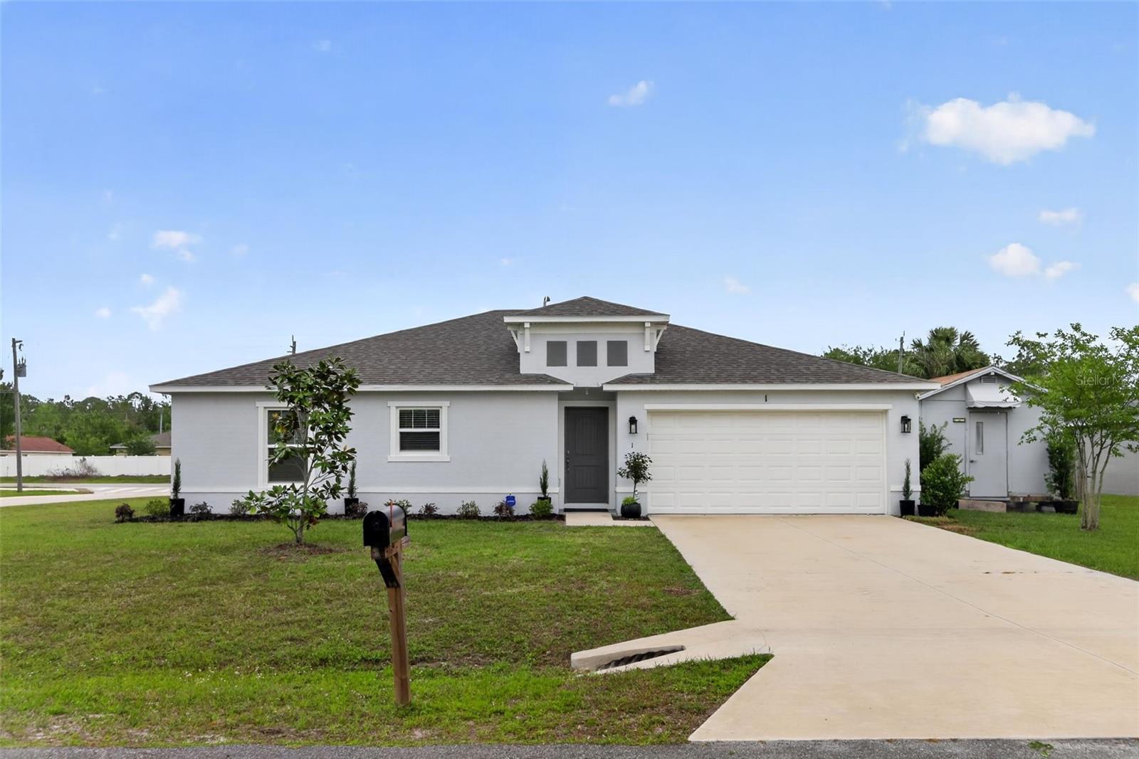 Single Family Residence at 1 SERVICE TREE PL, PALM COAST, photo 2 of 27