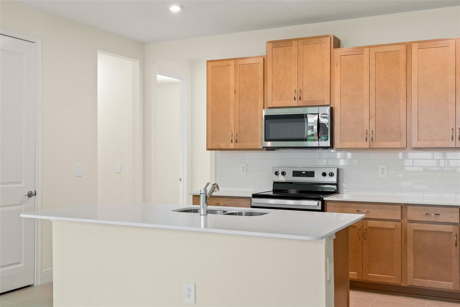 Island - 5038 125TH AVE E, PARRISH