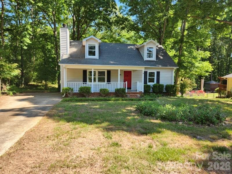 Single Family Residence at 328 Swamp Fox Drive, Fort Mill, photo 3 of 24