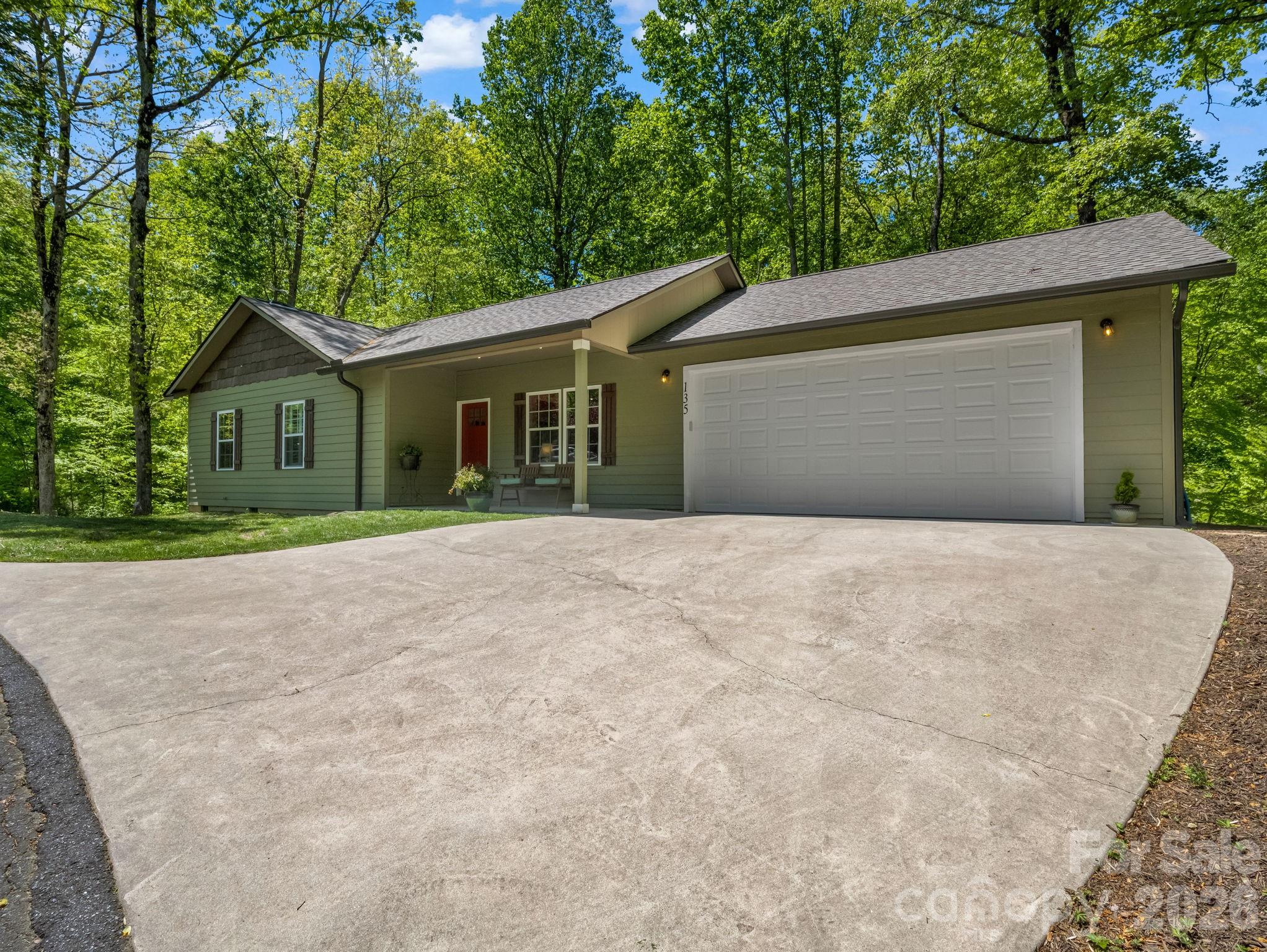Single Family Residence at 135 Half Moon Lane, Brevard, photo 5 of 44