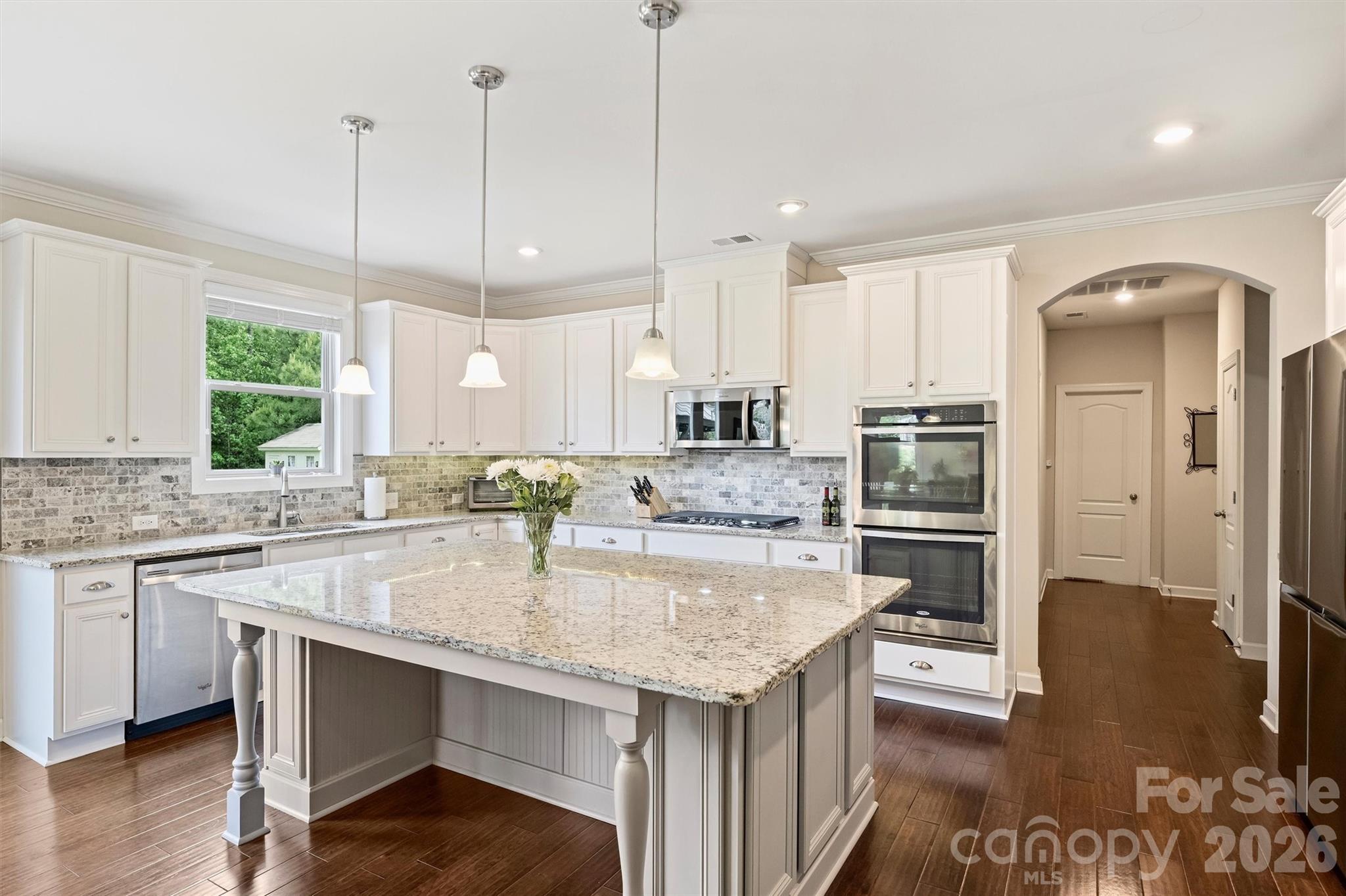 Single Family Residence at 819 Tyne Drive, Fort Mill, photo 13 of 48