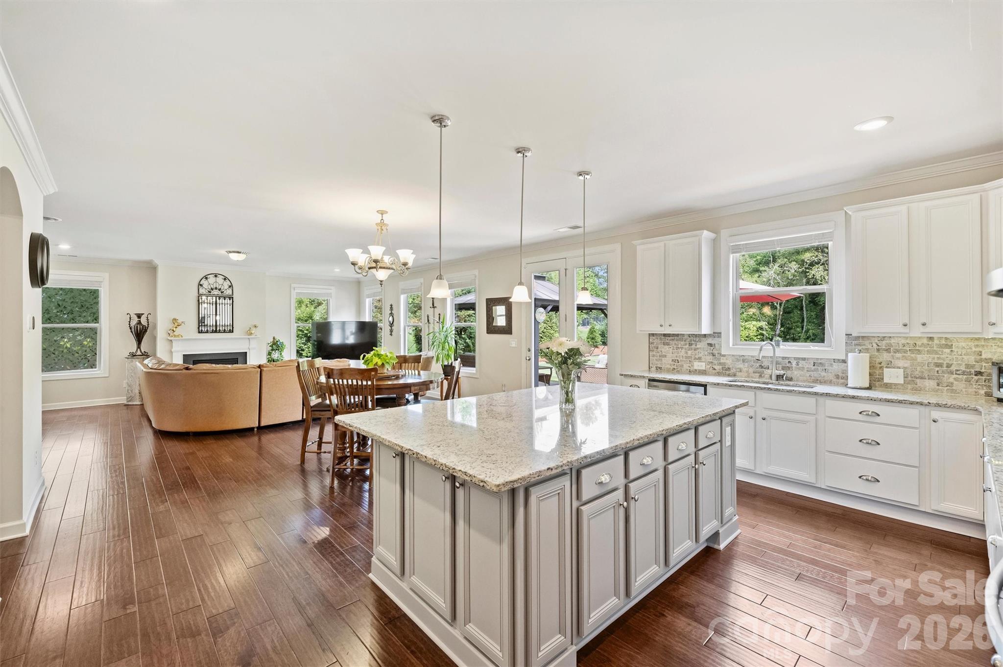 Single Family Residence at 819 Tyne Drive, Fort Mill, photo 18 of 48