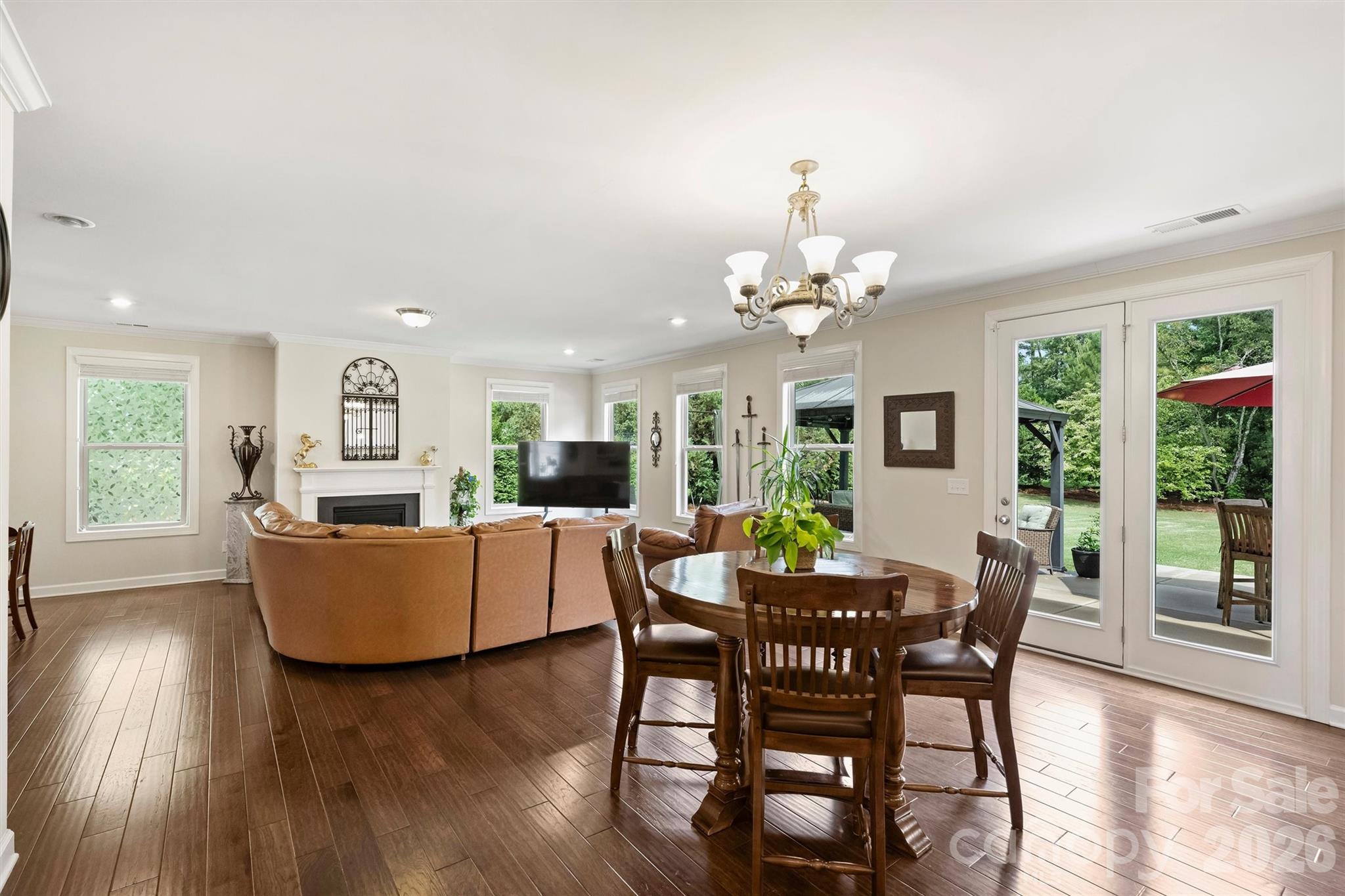 Single Family Residence at 819 Tyne Drive, Fort Mill, photo 19 of 48