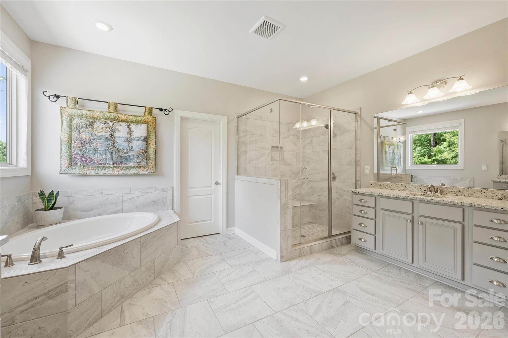 Single Family Residence at 819 Tyne Drive, Fort Mill, photo 26 of 48