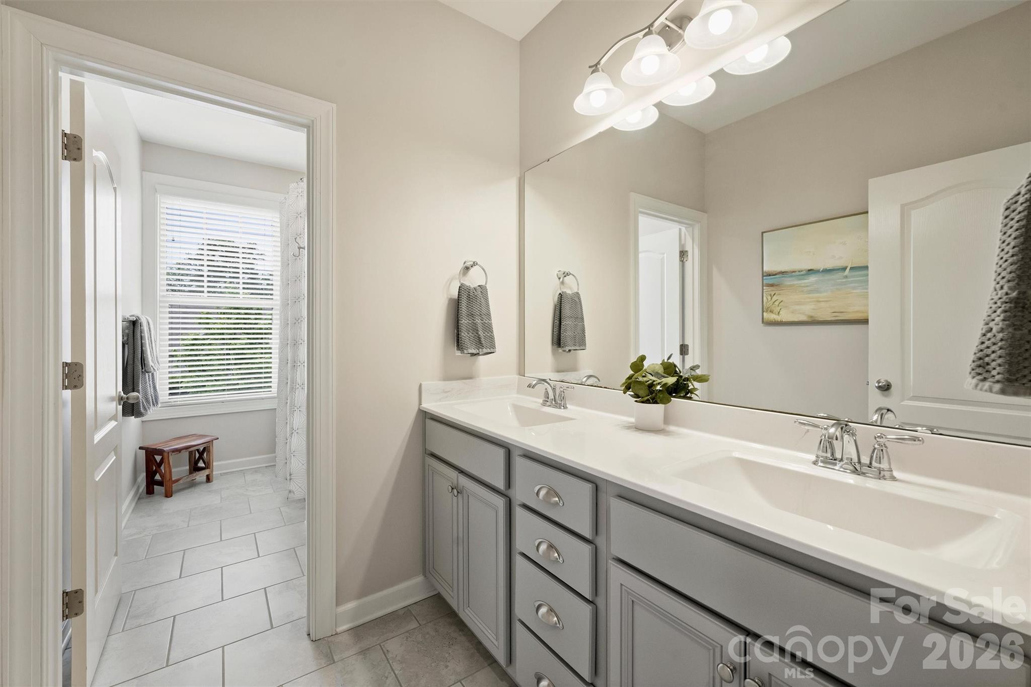 Single Family Residence at 819 Tyne Drive, Fort Mill, photo 32 of 48