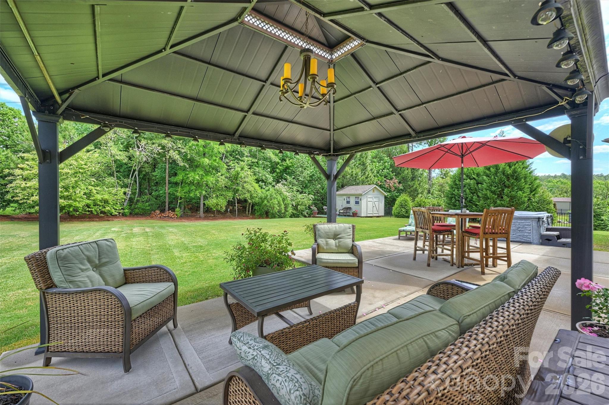 Single Family Residence at 819 Tyne Drive, Fort Mill, photo 37 of 48