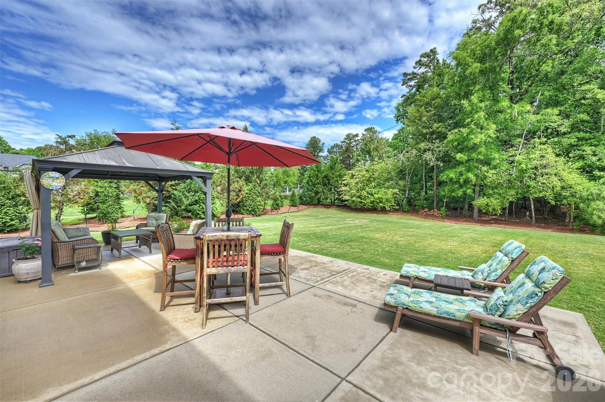 Single Family Residence at 819 Tyne Drive, Fort Mill, photo 40 of 48