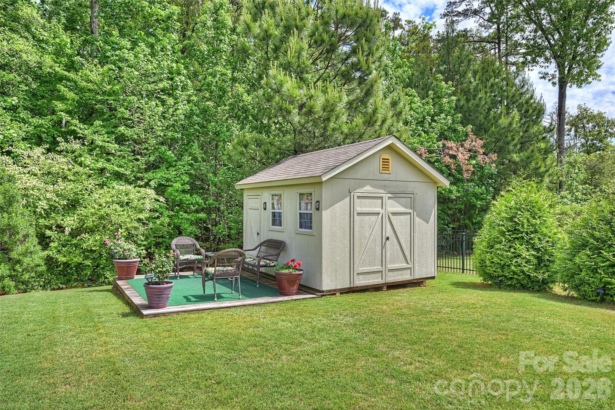 Single Family Residence at 819 Tyne Drive, Fort Mill, photo 44 of 48