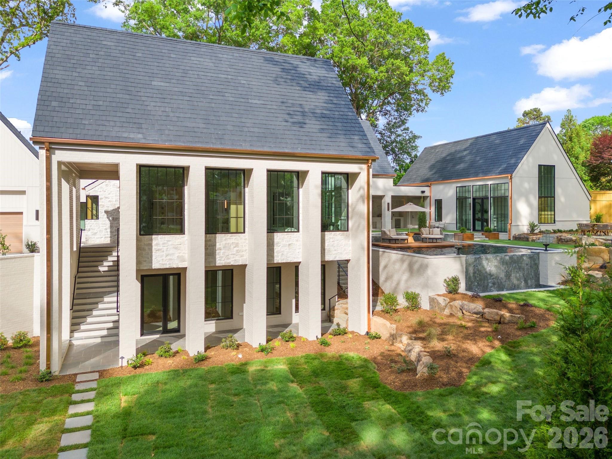 Single Family Residence at 4111 Columbine Circle, Charlotte, photo 5 of 48