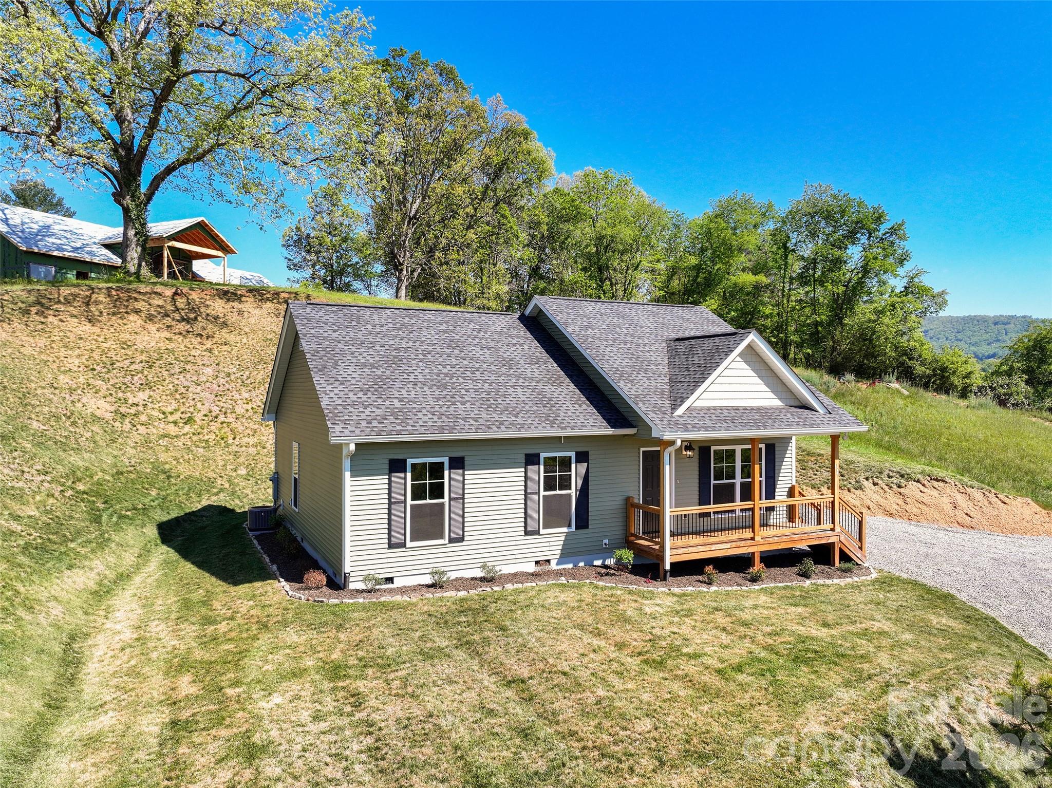 Single Family Residence at 373 Barefoot Ridge, Clyde, photo 3 of 30