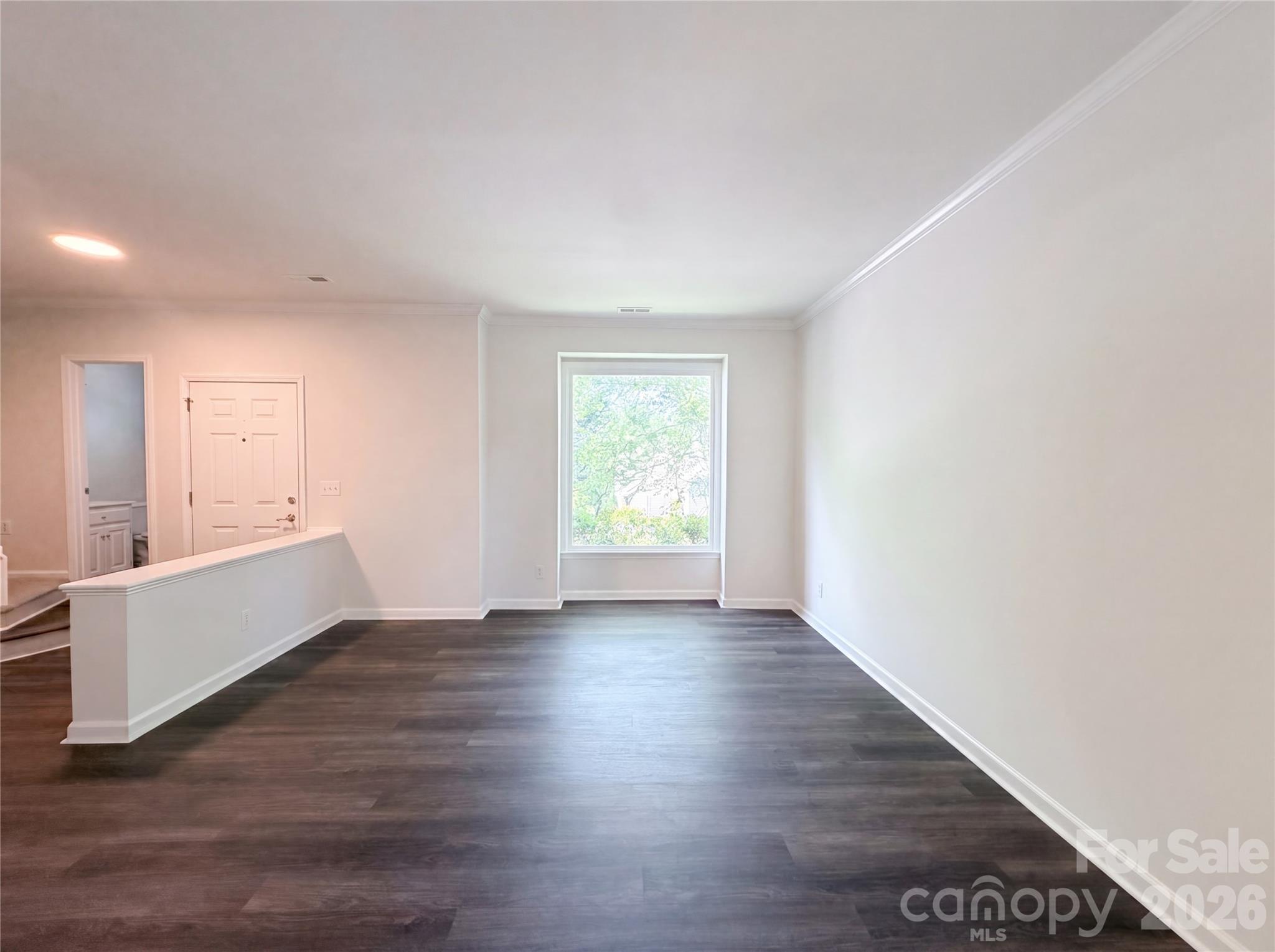 Single Family Residence at 17206 Shadow Bark Drive, Cornelius, photo 5 of 20