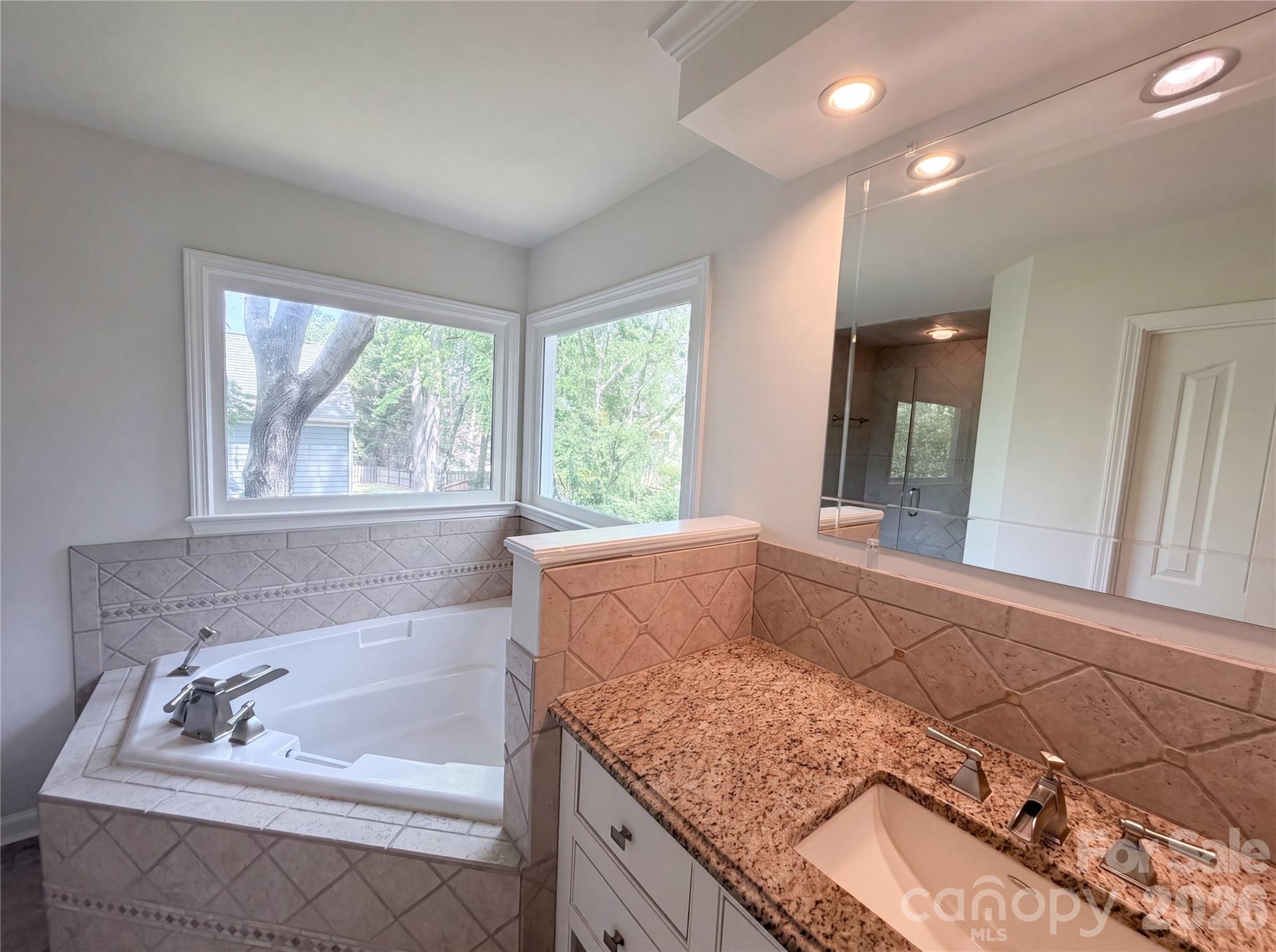 Single Family Residence at 17206 Shadow Bark Drive, Cornelius, photo 13 of 20