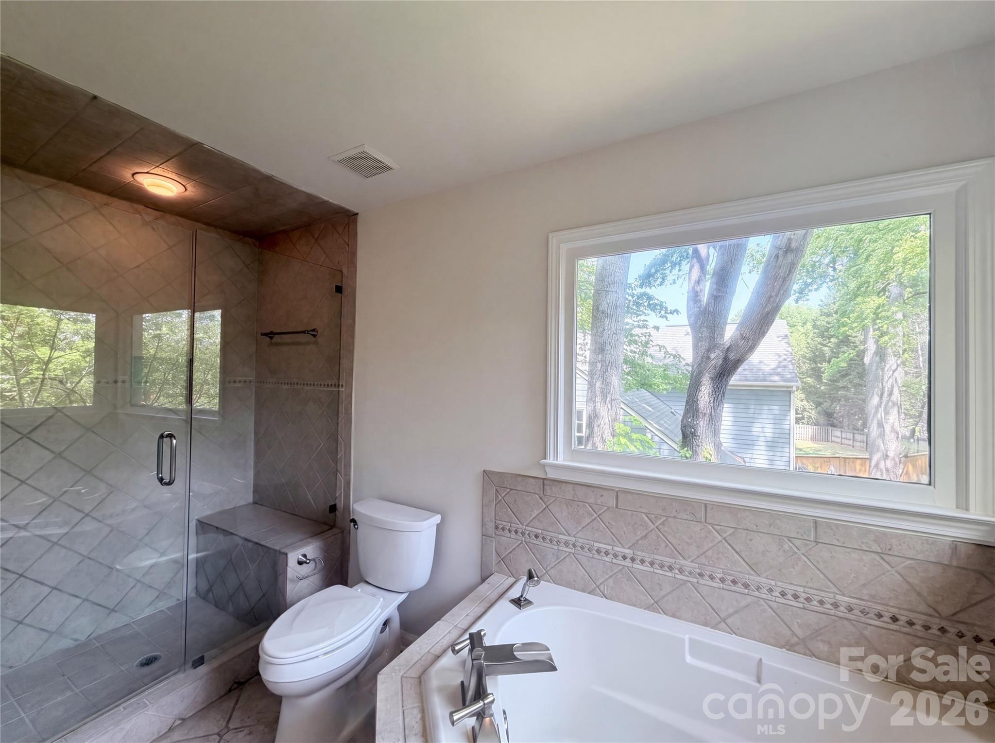 Single Family Residence at 17206 Shadow Bark Drive, Cornelius, photo 14 of 20