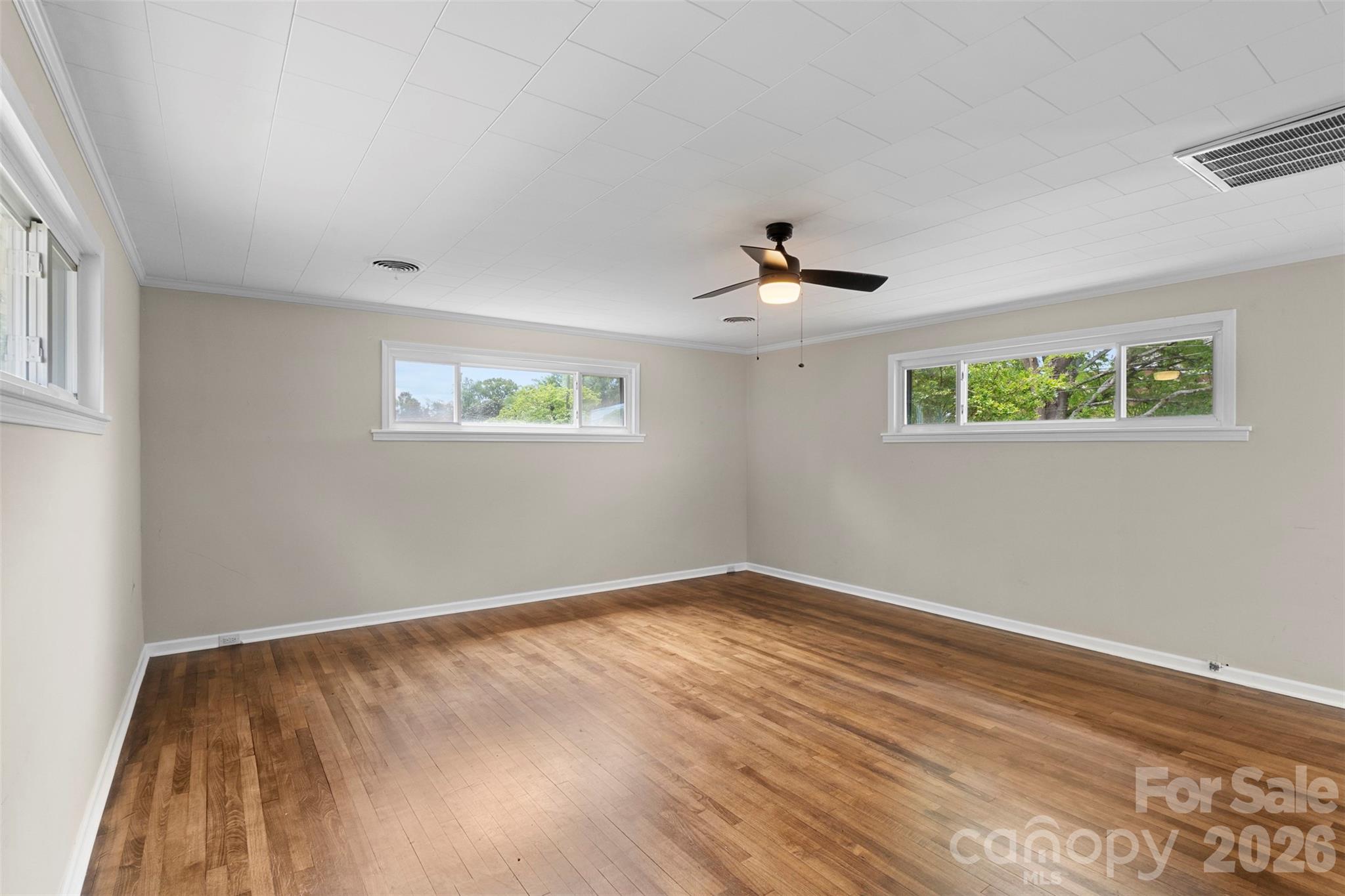 Den - 301 N Fulton Street, Salisbury