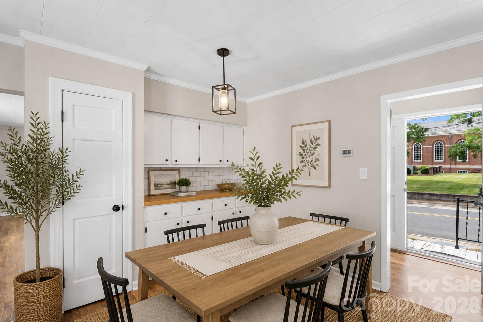 AI Staged - 301 N Fulton Street, Salisbury