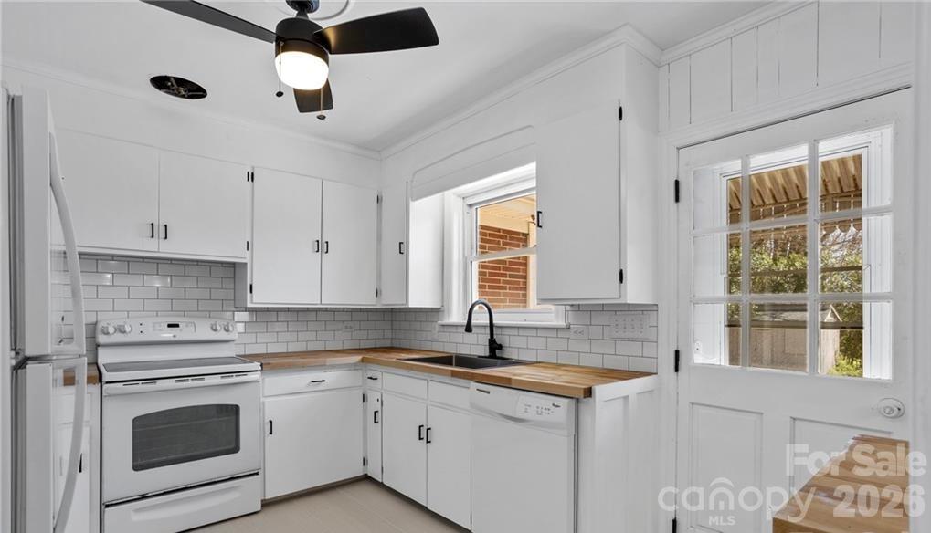 Unit 2 Kitchen - 301 N Fulton Street, Salisbury