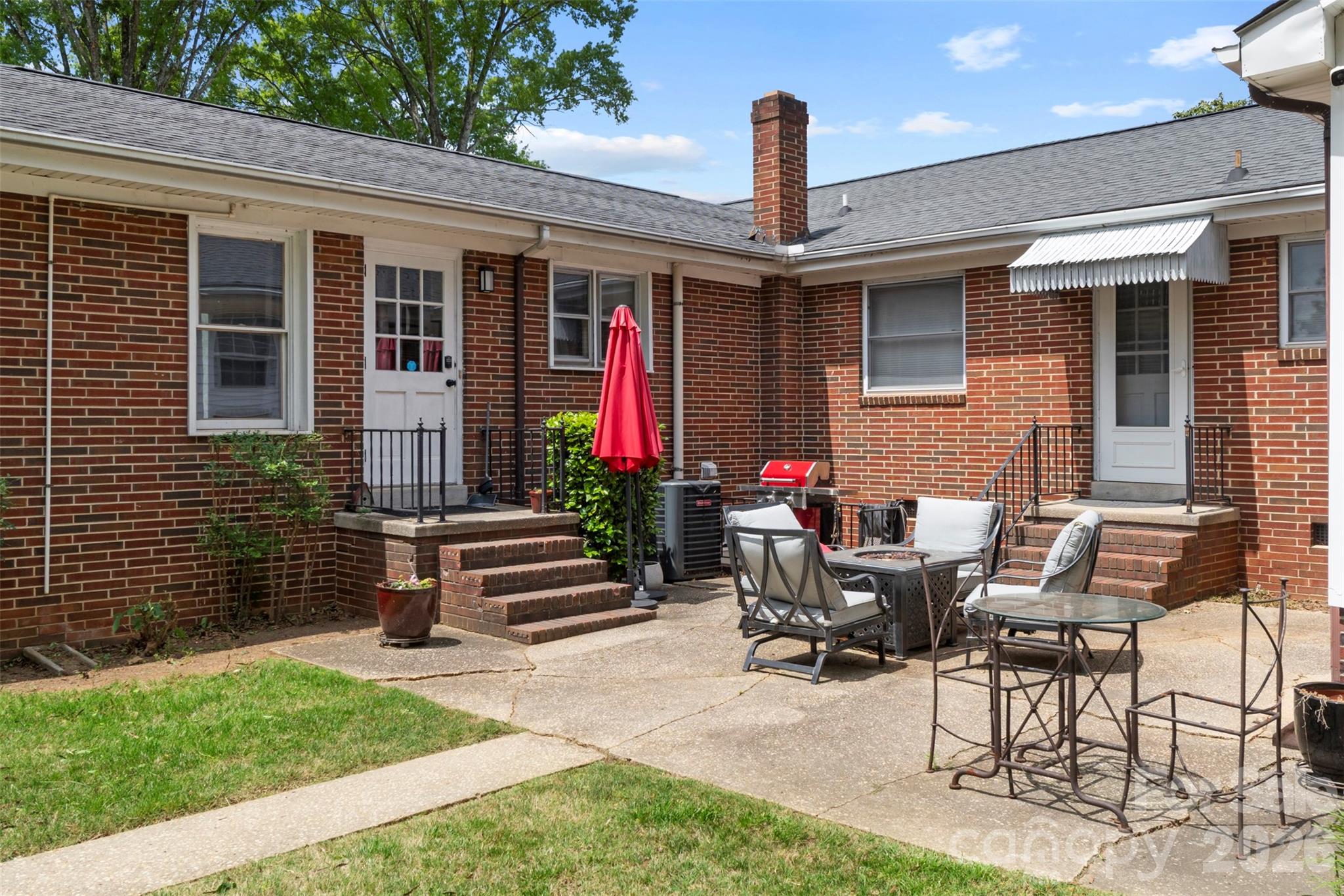 Court Yard - 301 N Fulton Street, Salisbury