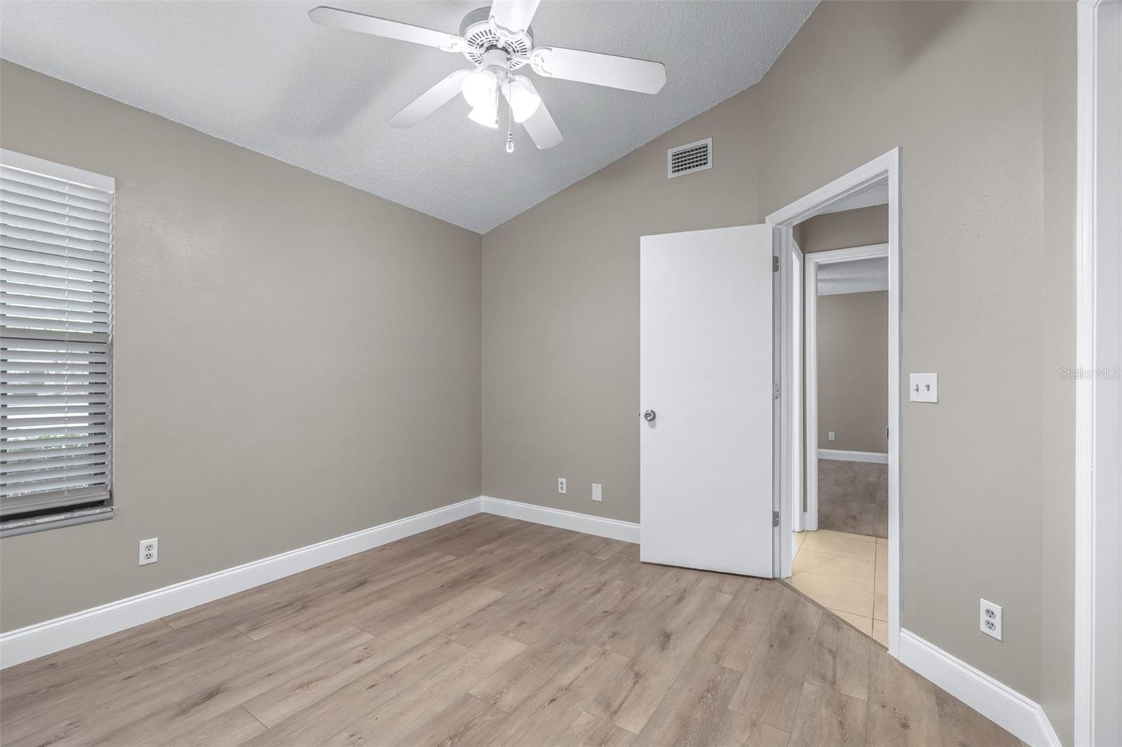 Condominium at 5100 BURCHETTE RD #2505, TAMPA, photo 29 of 47