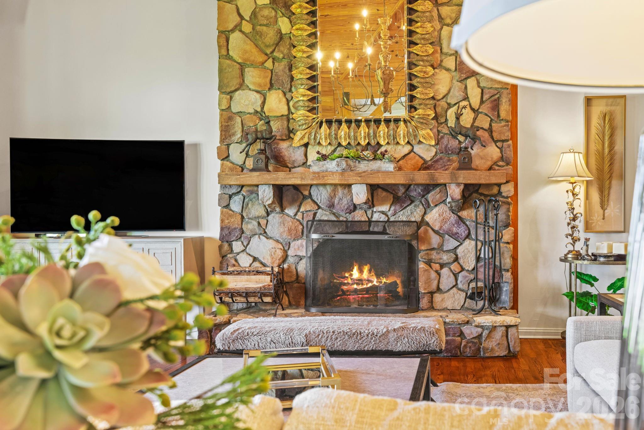 Great Rm - 1052 Toxaway Drive, Lake Toxaway