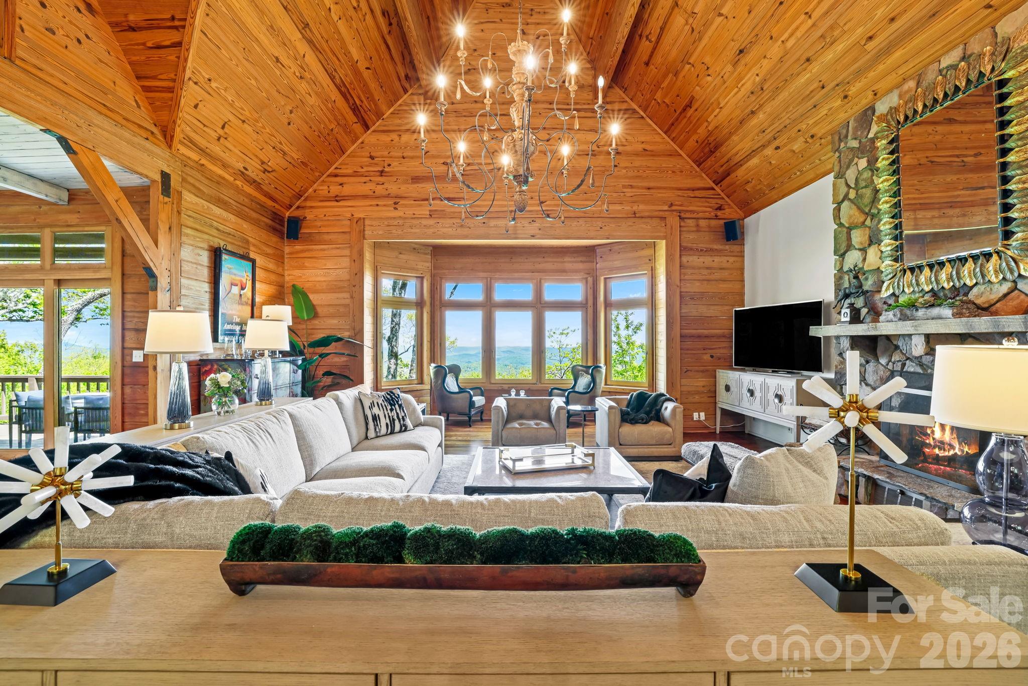Great Rm - 1052 Toxaway Drive, Lake Toxaway