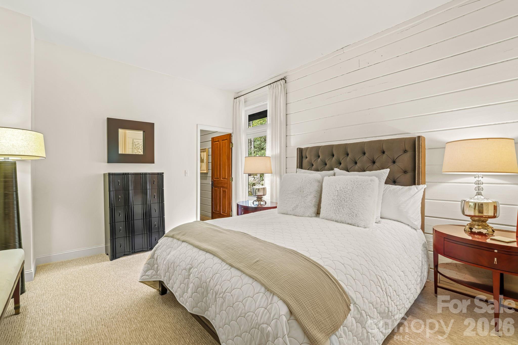 Bedroom Ensuite - 1052 Toxaway Drive, Lake Toxaway