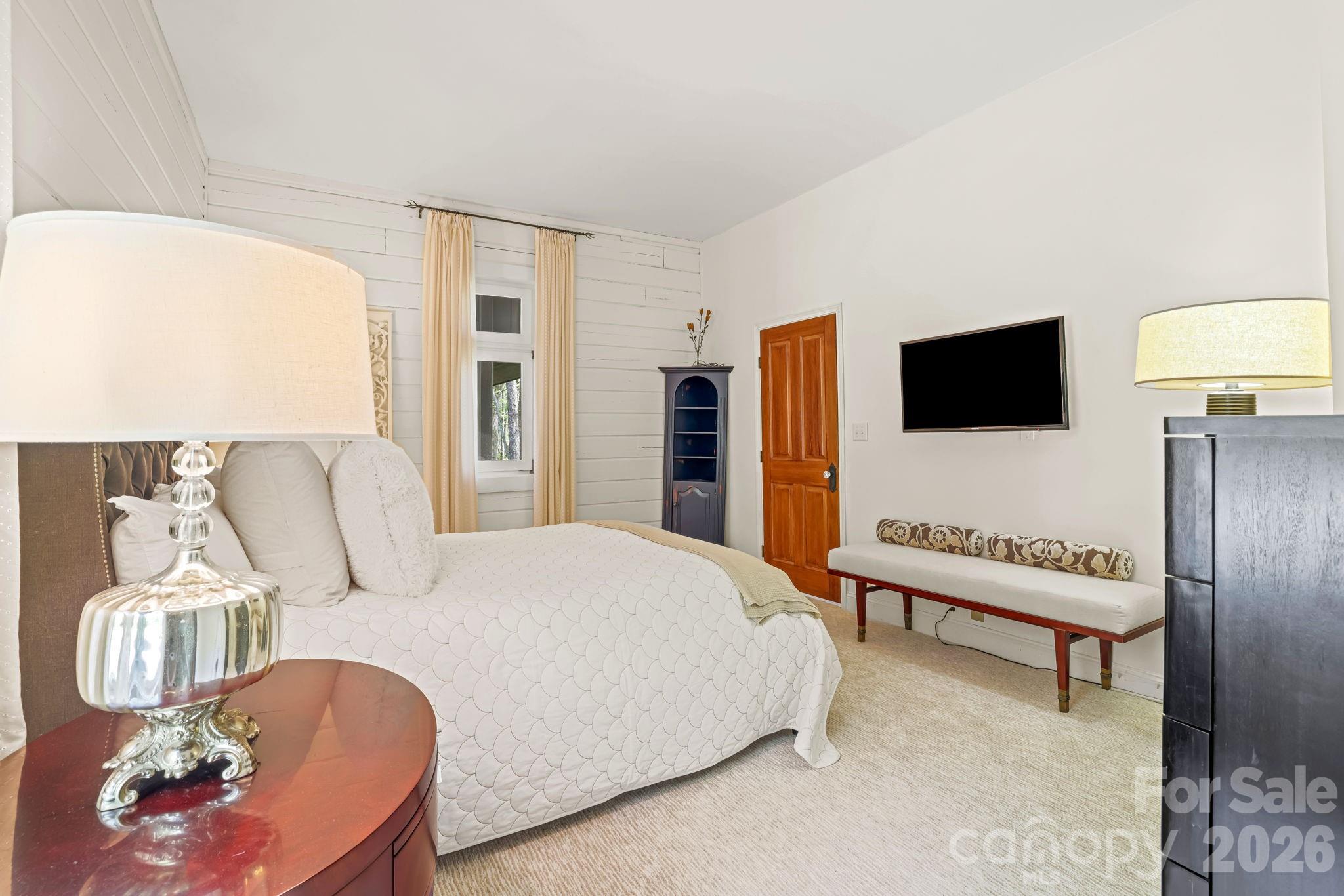 Bedroom Ensuite - 1052 Toxaway Drive, Lake Toxaway