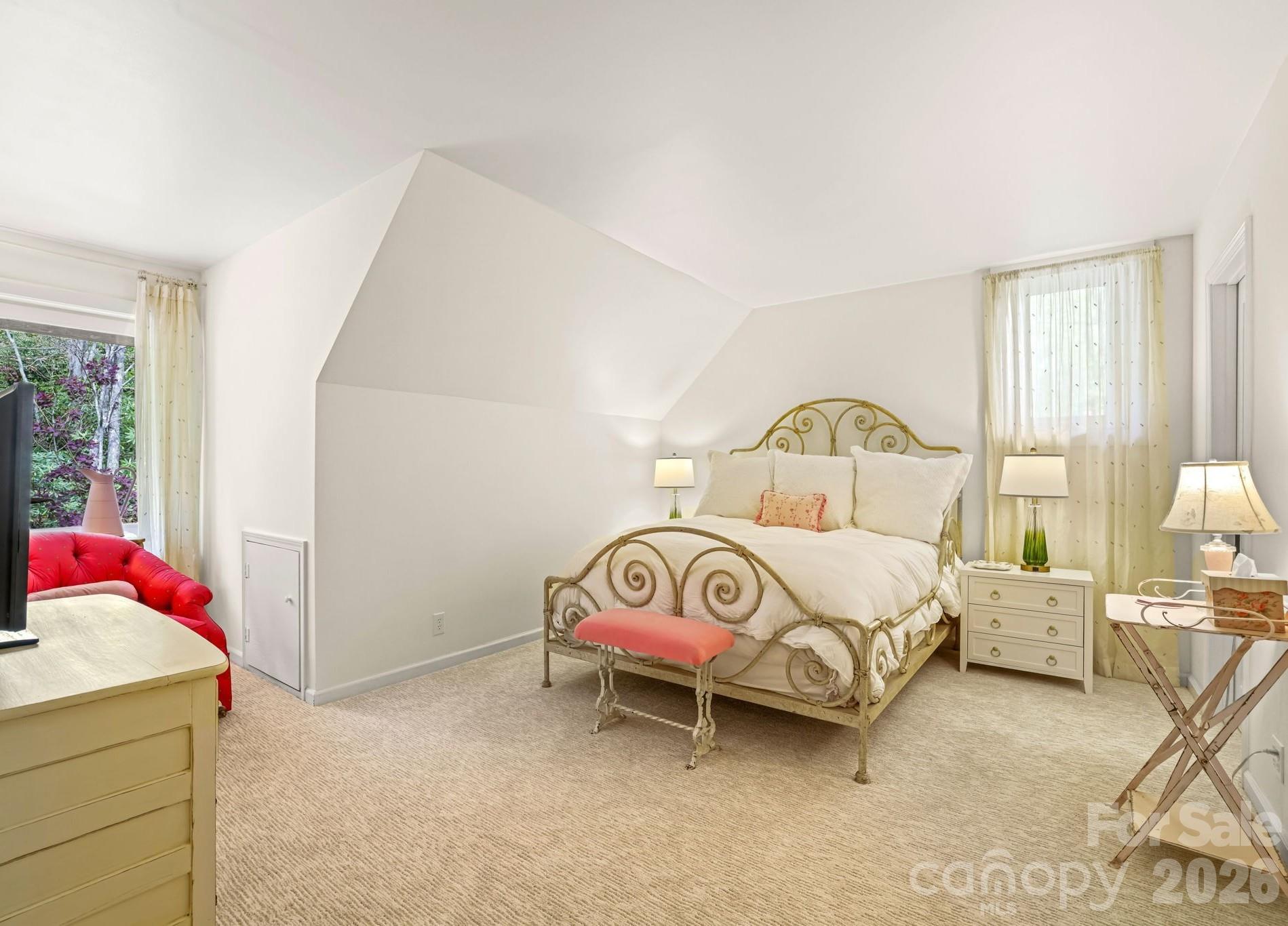 Upper Level Ensuite - 1052 Toxaway Drive, Lake Toxaway