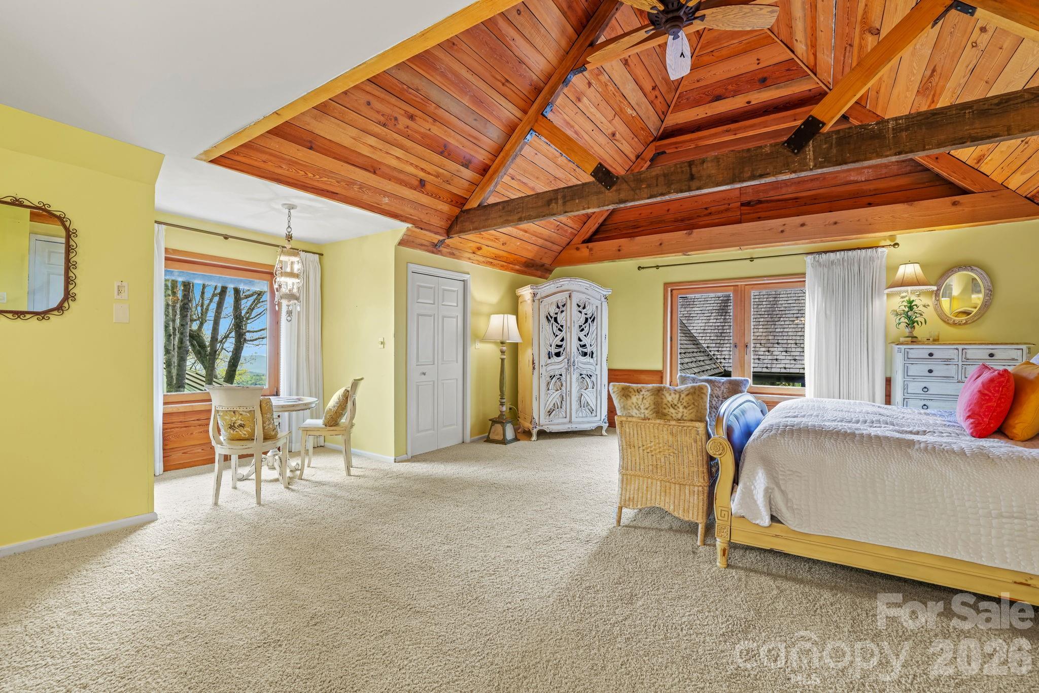 Carriage Suite Flex Space - 1052 Toxaway Drive, Lake Toxaway