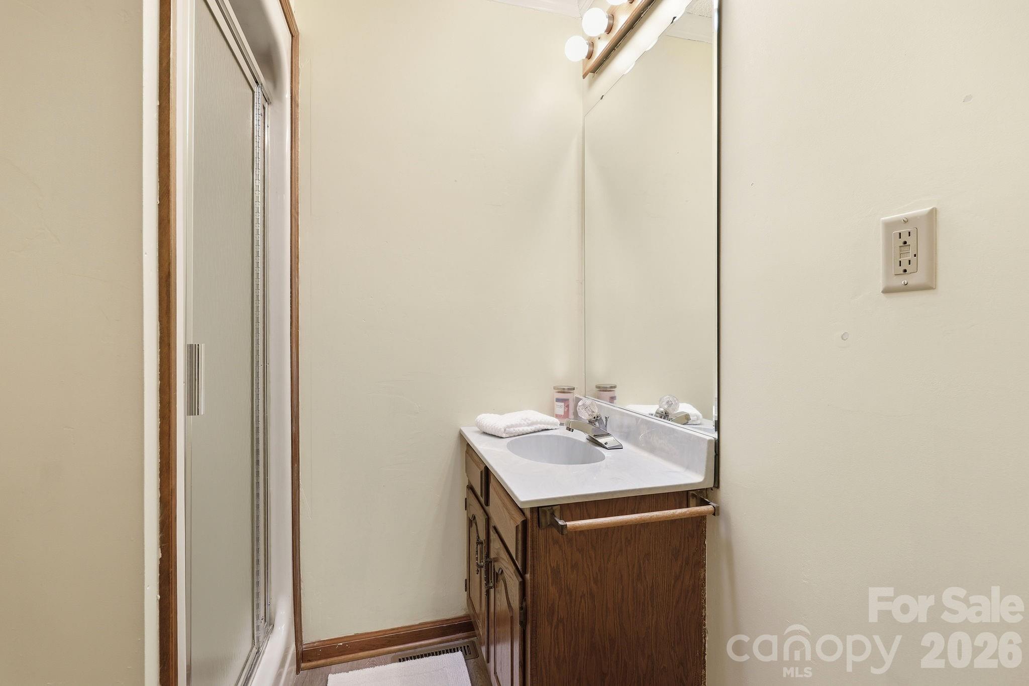 hallway full bath - 1 Mountain Heritage Place, Candler