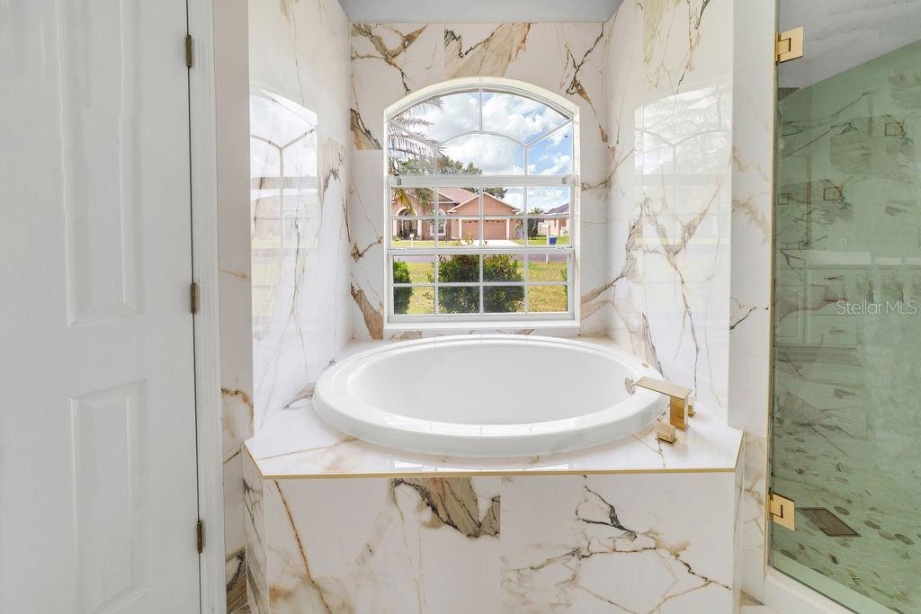 master bathroom - 258 TERRANOVA BLVD, WINTER HAVEN