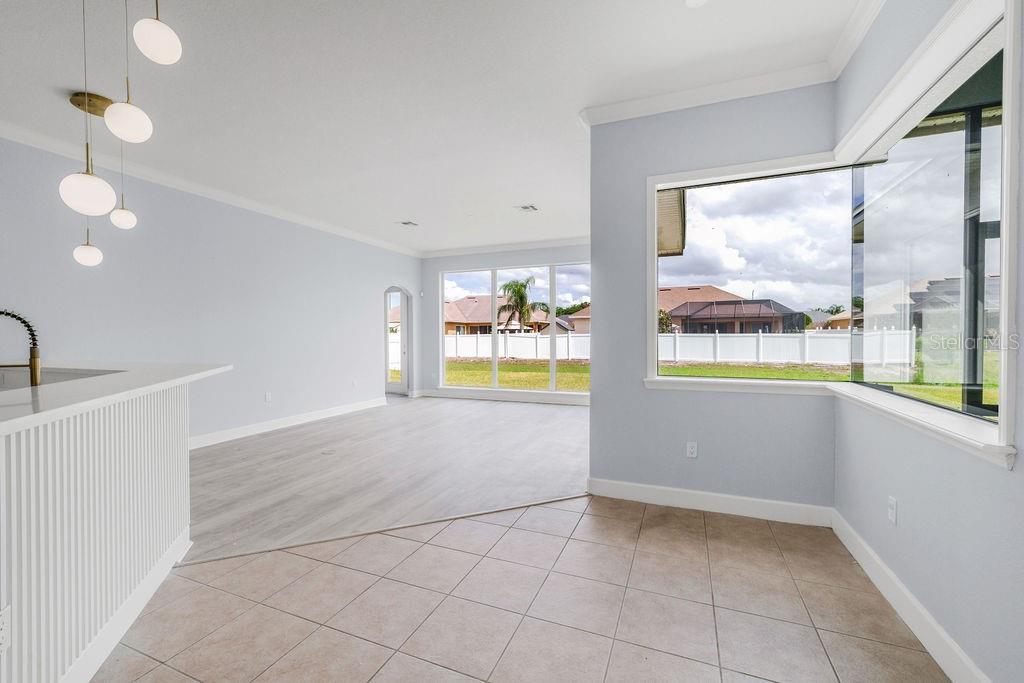 opened concept kitchen - 258 TERRANOVA BLVD, WINTER HAVEN