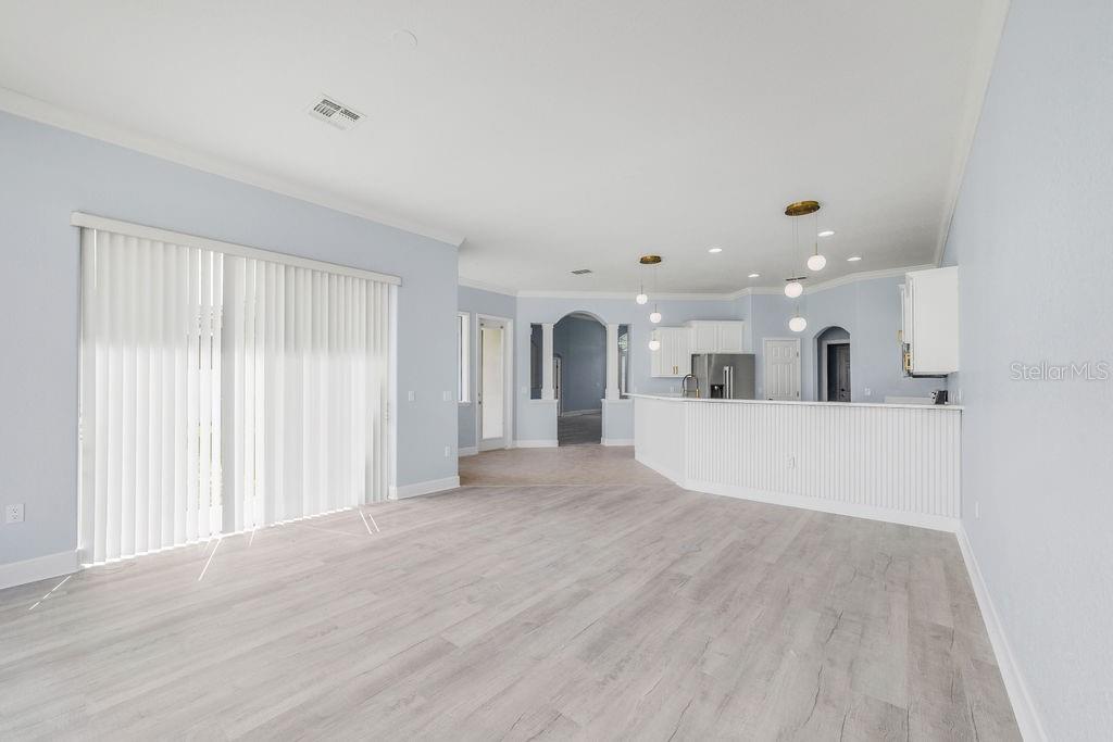 opened concept kitchen - 258 TERRANOVA BLVD, WINTER HAVEN