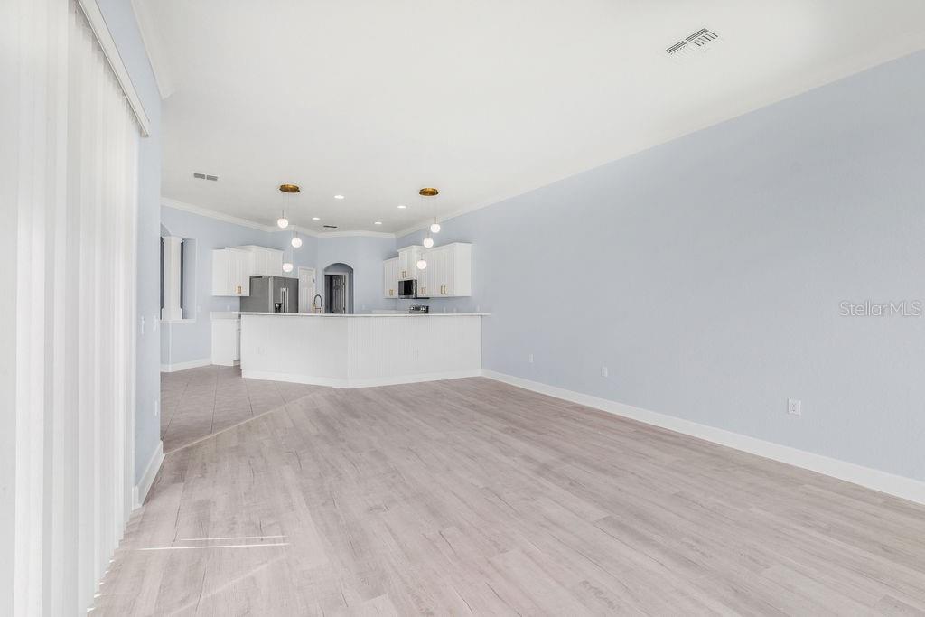 opened concept kitchen - 258 TERRANOVA BLVD, WINTER HAVEN