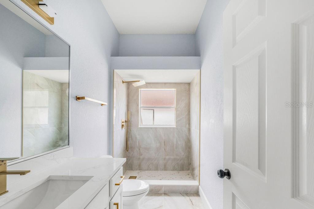 bathroom 2 - 258 TERRANOVA BLVD, WINTER HAVEN