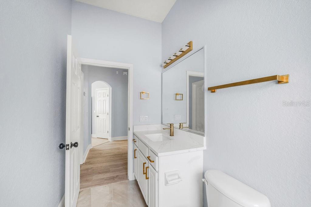 bathroom 2 - 258 TERRANOVA BLVD, WINTER HAVEN
